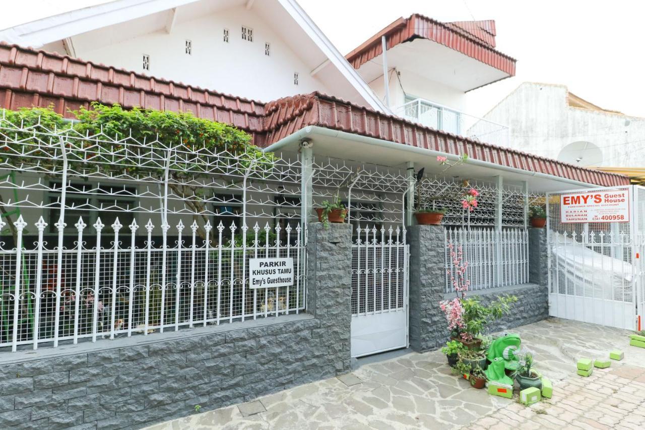 Emy'S Guesthouse Jenggrik Exterior foto
